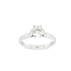 Pre Owned Platinum Diamond Solitaire Ring ZV401